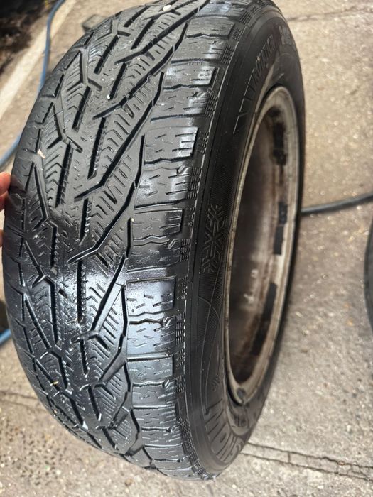 Cauciucuri 205/60 r16