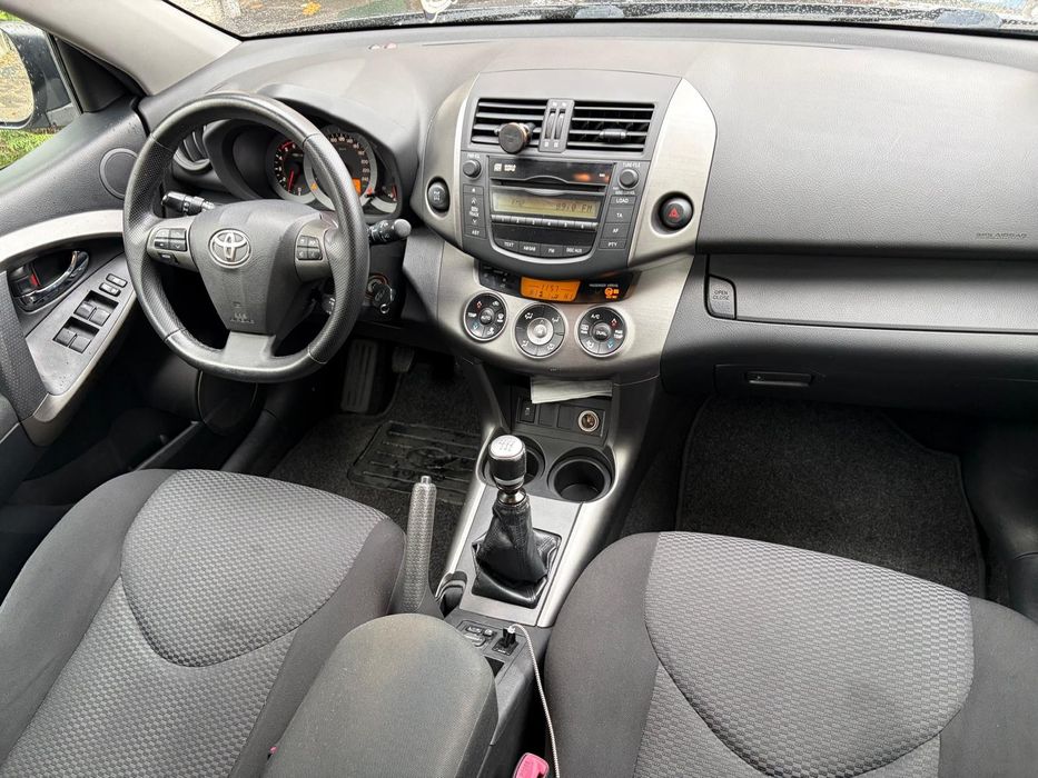 Toyota RAV 4 - DIESEL- 4x4 cu Blocant - EURO 5- KM Reali