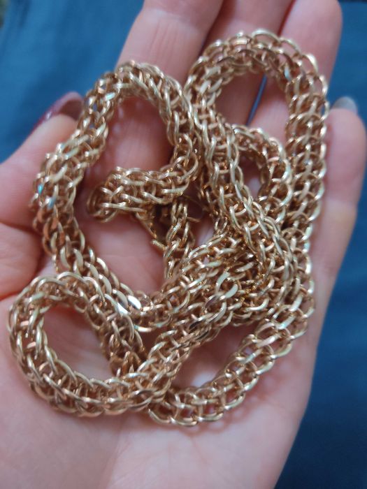 продам золотую цепь
