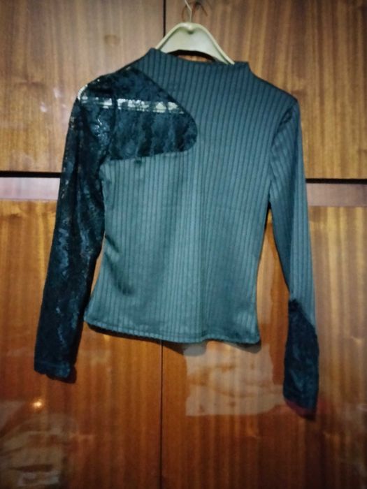 Дамски спортни  блузи