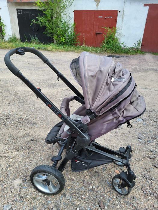 Каляска прогулочная