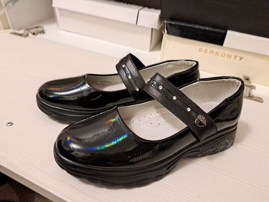 Туфли на девочку, школьные