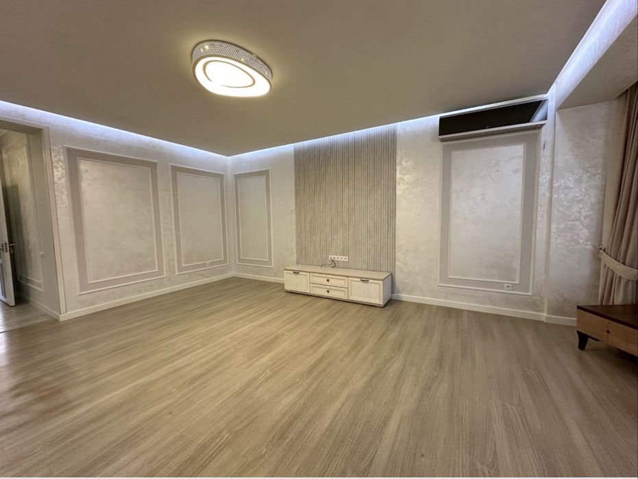 4-комнатная квартира 110 м² в ЖК Паркентский, Golden House