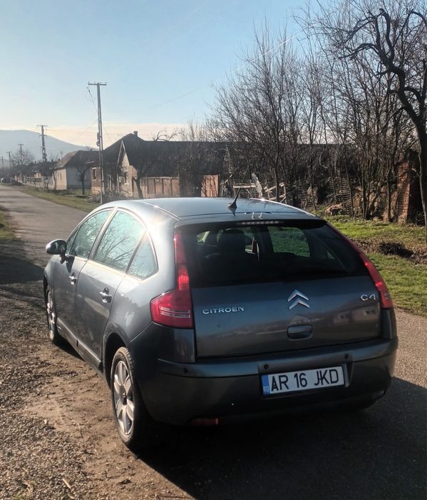 vând Citroen C4 utilizat