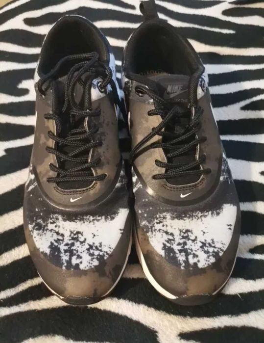 Дамски Маратонки Nike розови, зелени и оранжеви