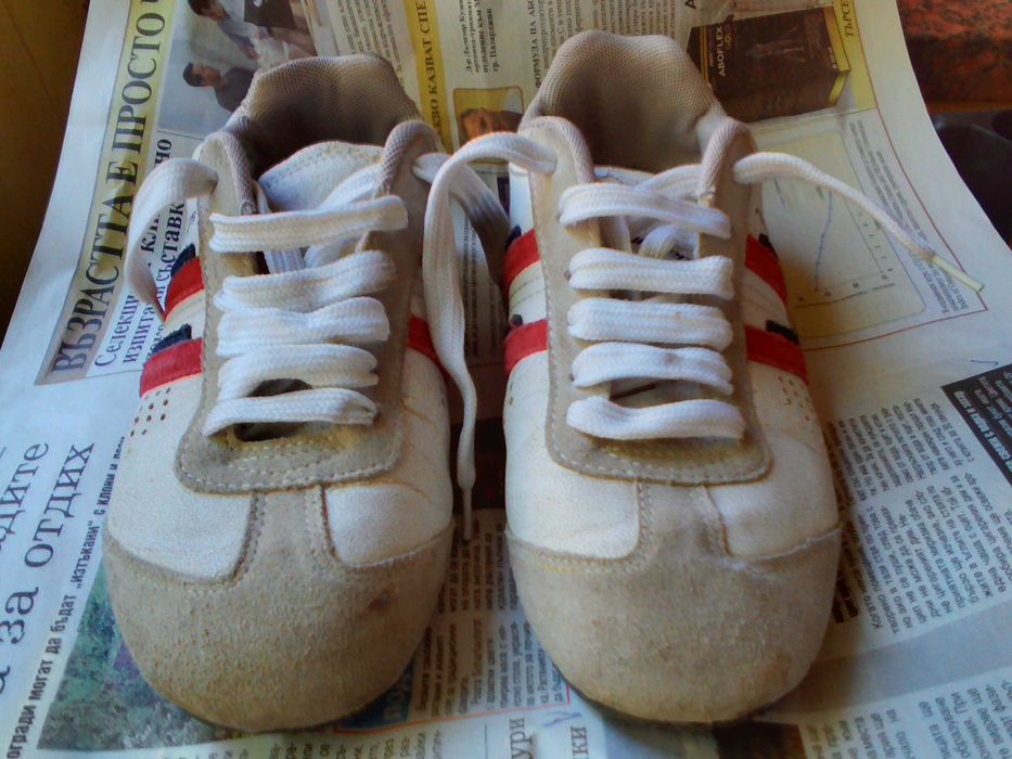 продавам неупотребявани спортни обувки 37 номер за 5 лв..