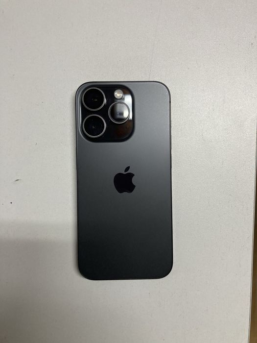 Iphone 15pro black titanium 380k
