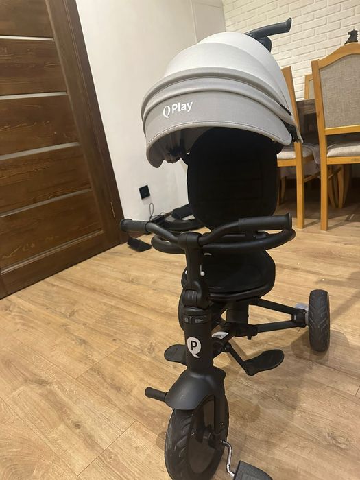 Трехколесный велосипед