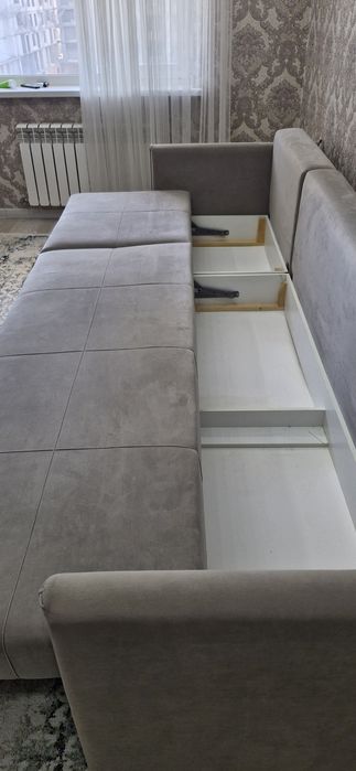 Продам диван, б/у