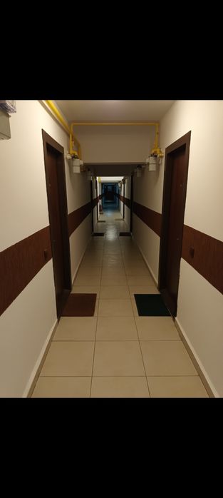 Ofer spre inchiriere/O Cameră