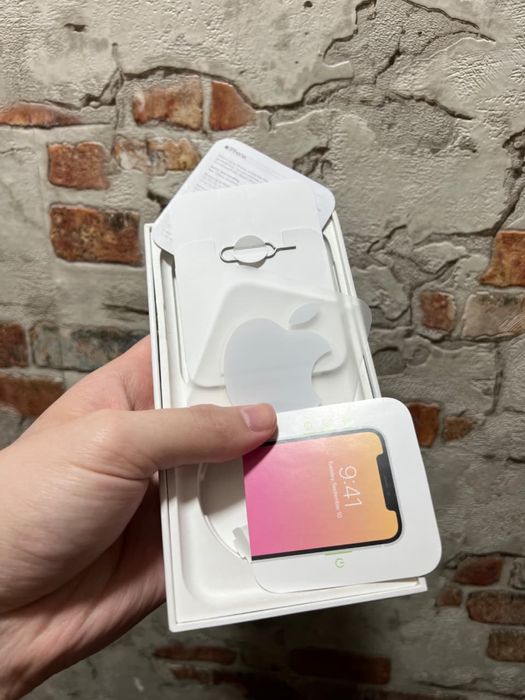 Айфон 11 белый Продам