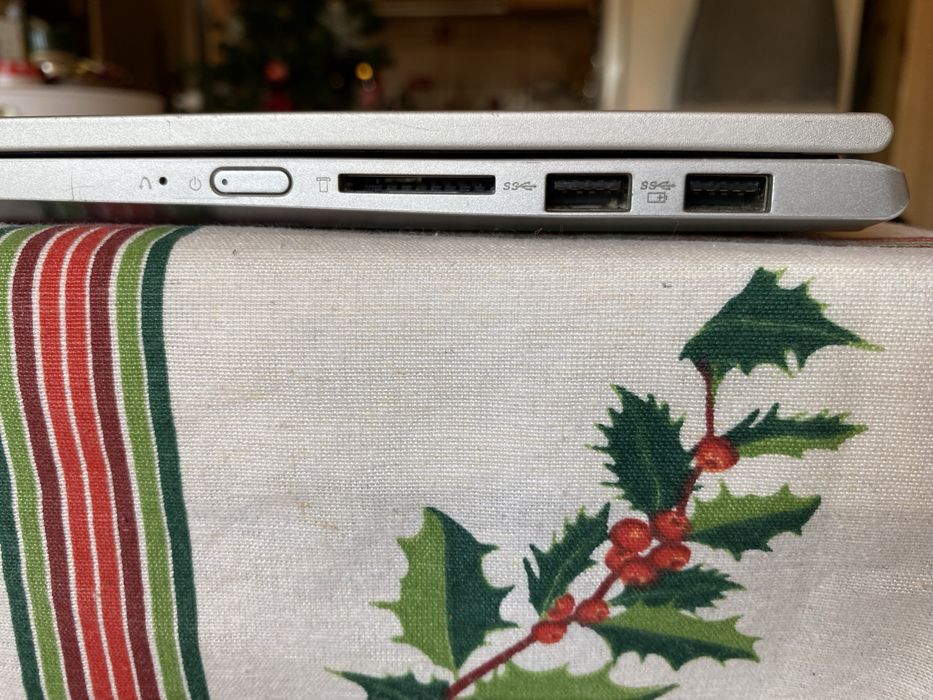 Лаптоп Lenovo IdeaPad C340