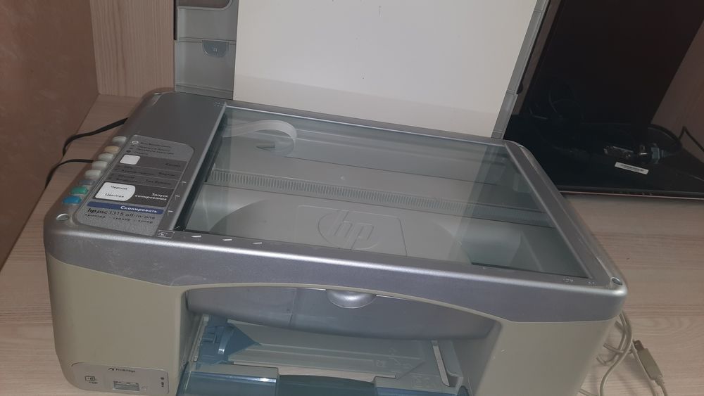Продам принтер hp