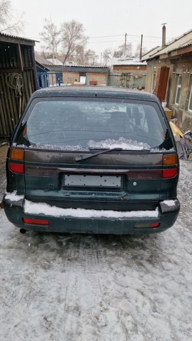 продам машину  митцубиси