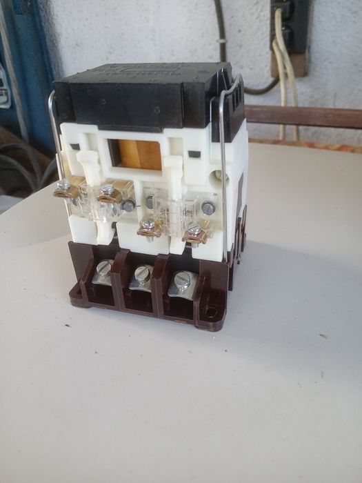 Контактори 40А 220V, 10А 380Vи 63А 380V