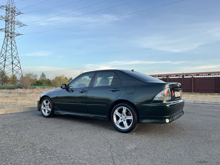 Lexus IS200 продам