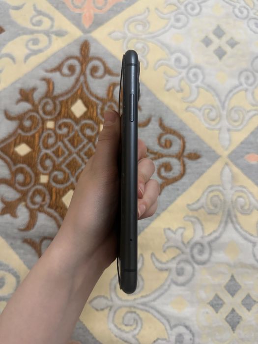 Продается Iphone 11, черный, 128 гб