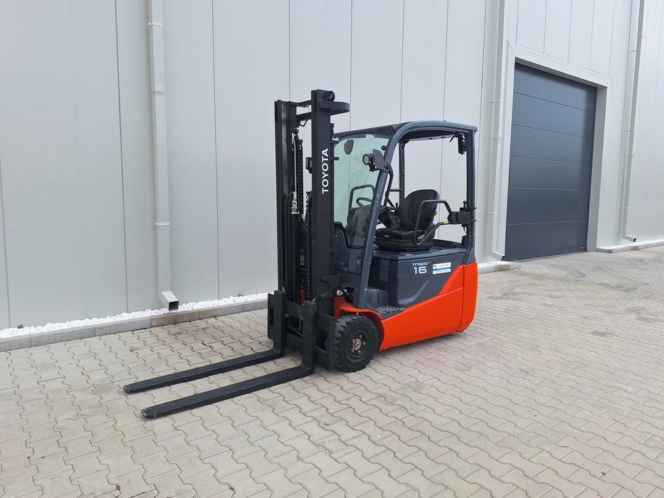 Електрокар Toyota 8FBE16T Дуплекс мачта със свободен ход - 3 300 мм