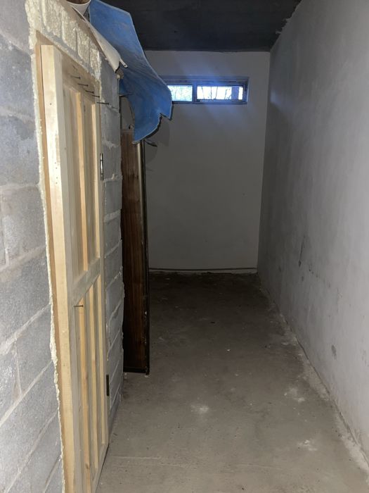 Комната на цокольном этаже