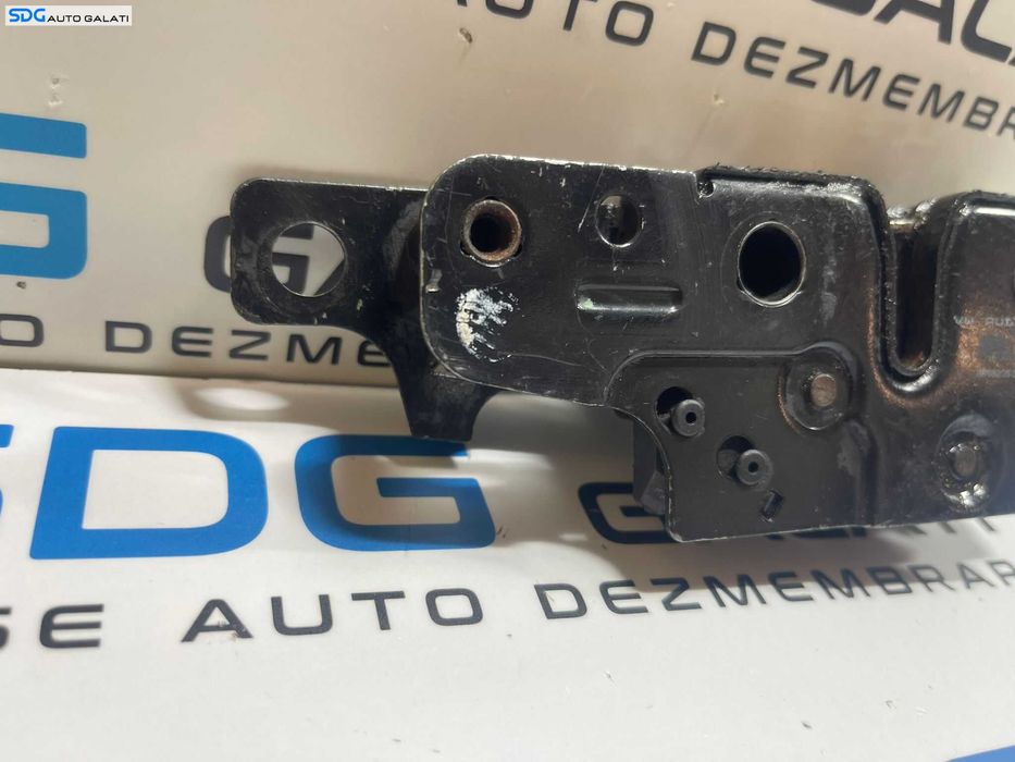 Broasca Incuietoare Capota Motor Audi A3 8P Non Facelift 2004 - 2008 Cod 8P0823509D [B3454]