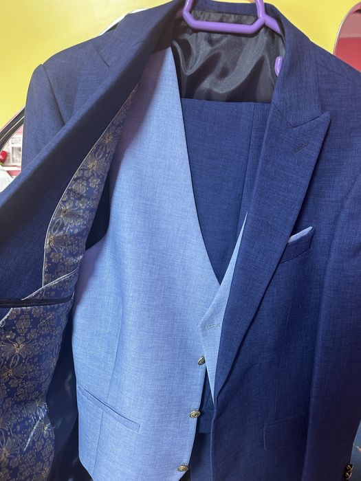 Costum elegant bărbați