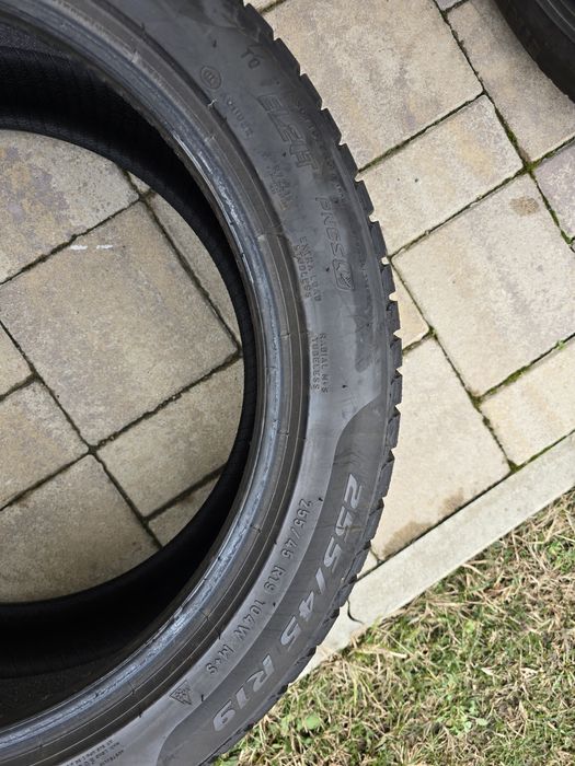 Cauciucuri iarnă pirelli sottozero 3 255/45/19