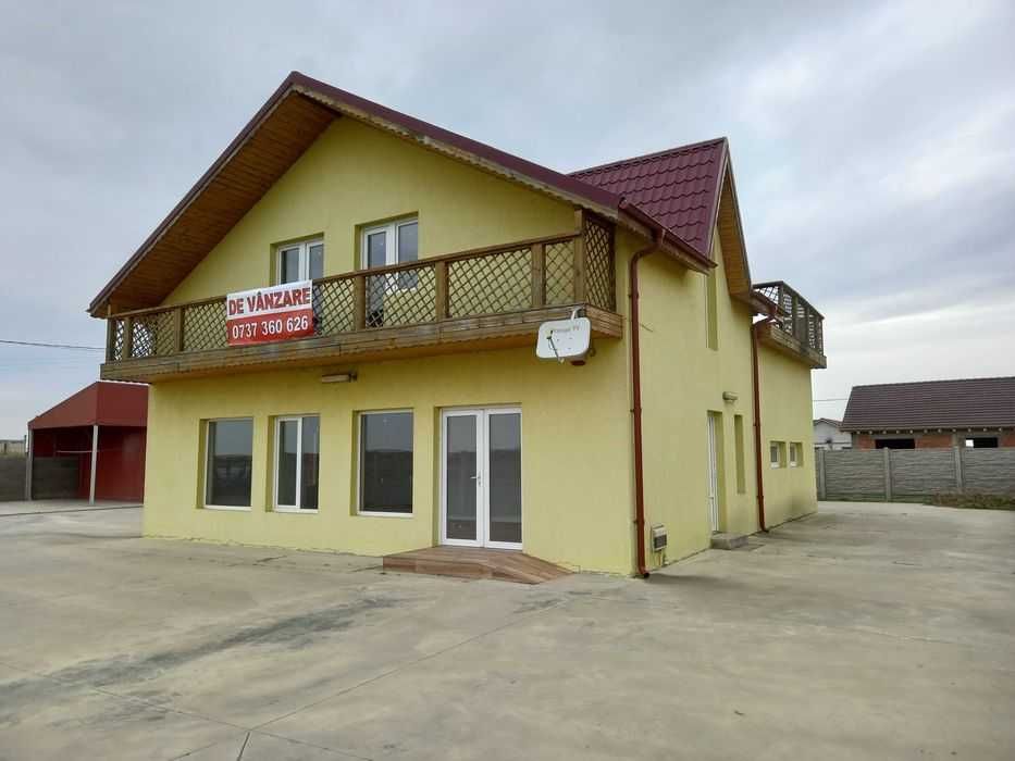 Casa de vanzare/ spatiu comercial