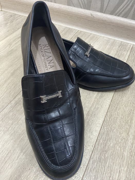 Ботинки женское