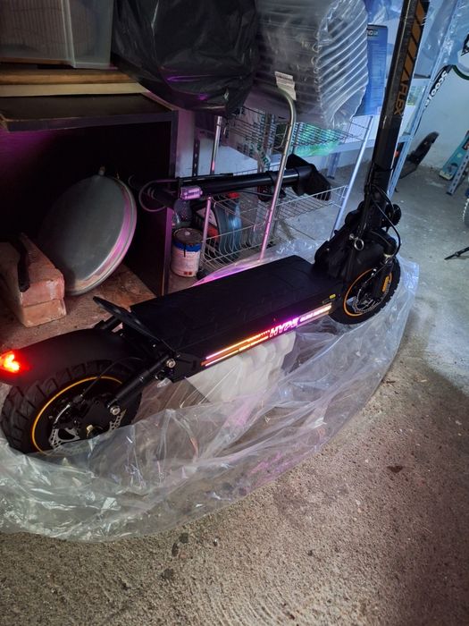 Trotineta electrica Iscooter W9Air, 800W,  48V10Ah, autonomie 30-40km, 22,5 kg