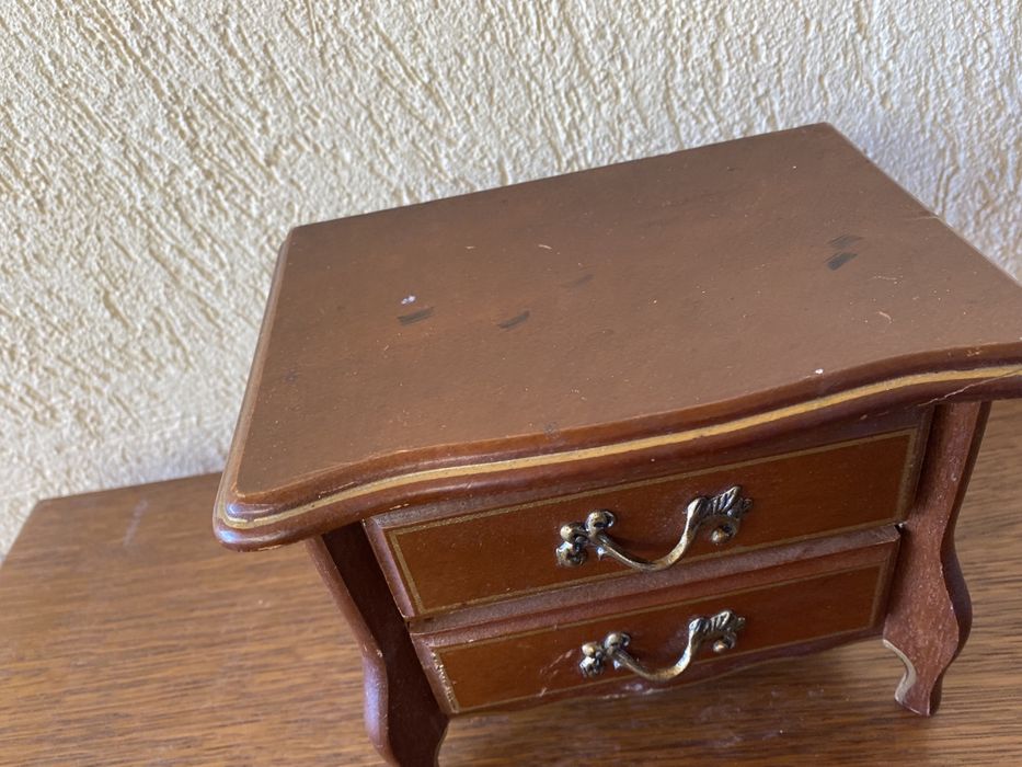 Немска музикална кутия за бижута от дъб