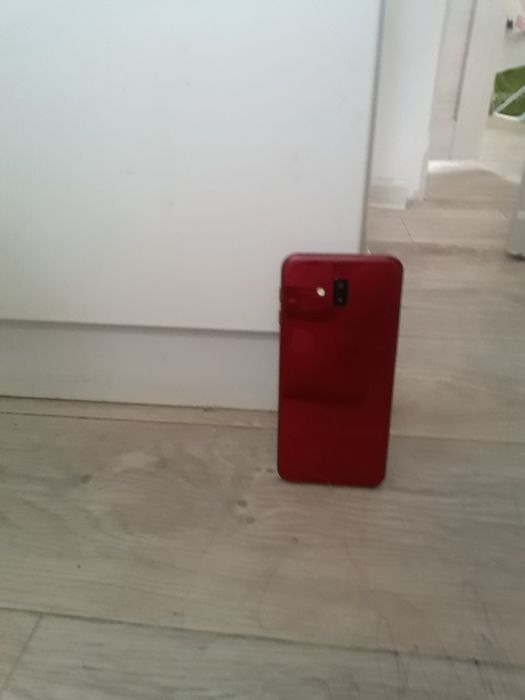 Телефон смартфон Samsung j6 plus