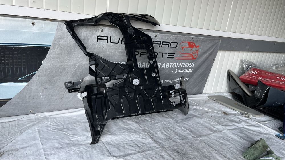 Лява и дясна основа за халоген BMW X5 G05 2023-