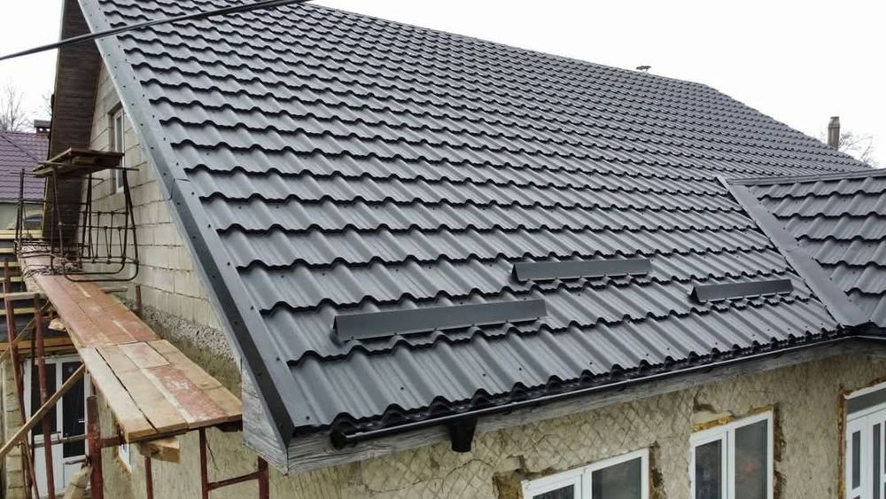 Executăm acoperișuri montaj tigla metalică dulgherie reparați acoperis