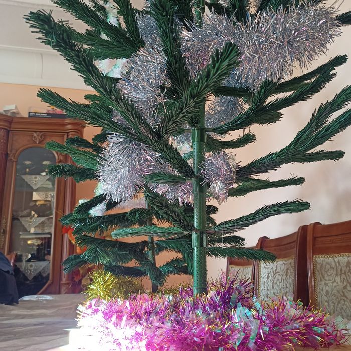 Срочно !!! Продаются ёлки.