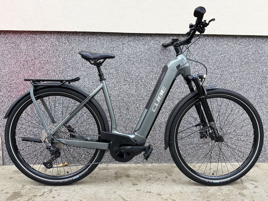 CUBE Kathmandu Hybrid Pro Bosch 750Wh E-Bike Shimano Deore 54см ТОП