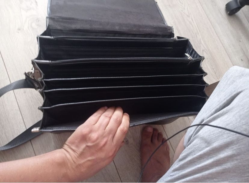 Мужской портфель