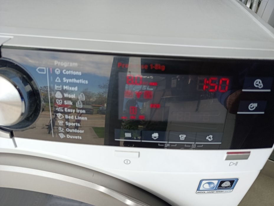 Сушилня с Термопомпа AEG 8000 8кг А+++