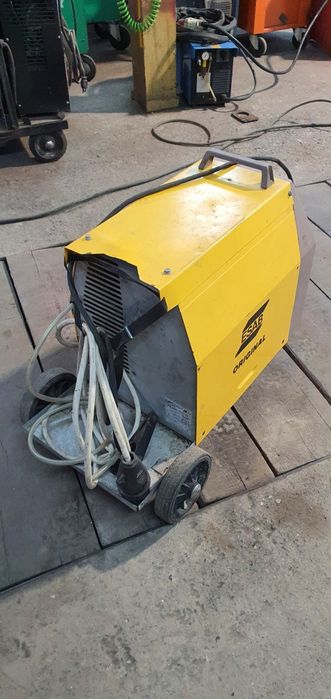 Aparat de sudura ESAB 240 amperi.