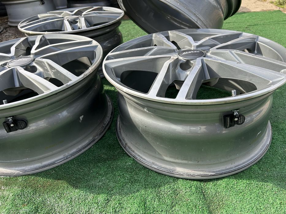5x105 17 за opel със цензорни винтили