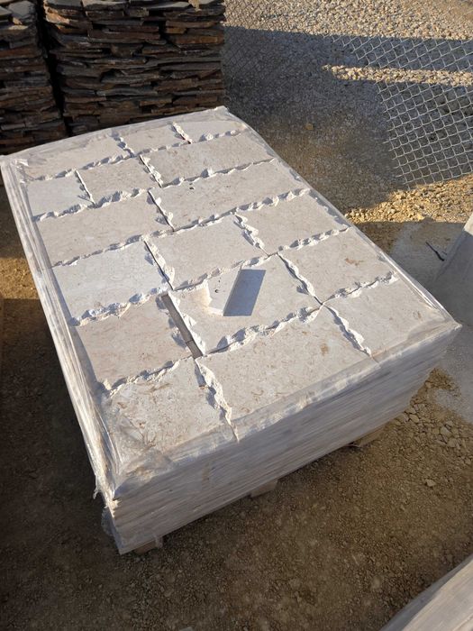 Гнайс облицовъчен камък подова настилка декоративен озеленяване тикли