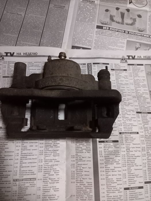 Суппорт передний тормозной