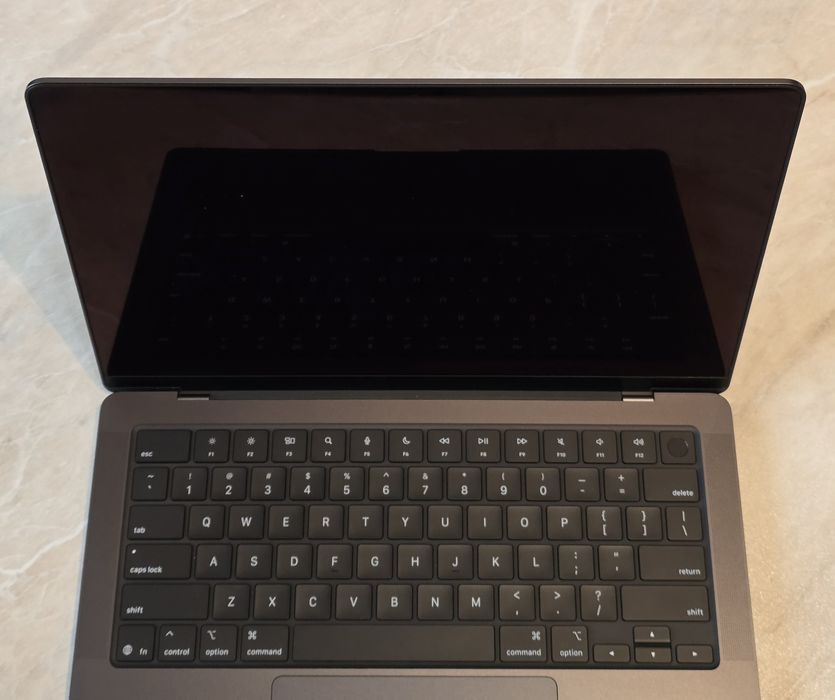 MacBook Pro 14 M5 24/1TB 14 циклов