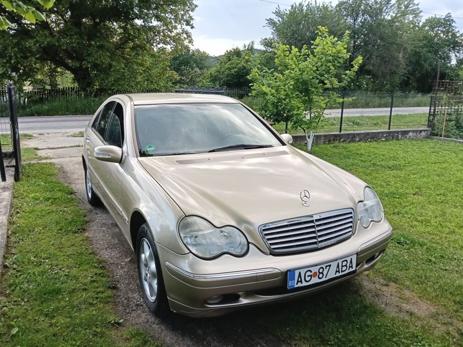 Mercedes Benz  2002