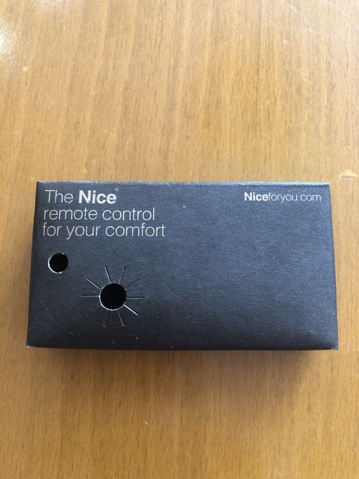 Пульт NICE Flor-s для ворот и шлагбаумов