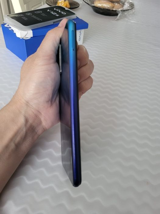 Продам телефон в отличном состоянии