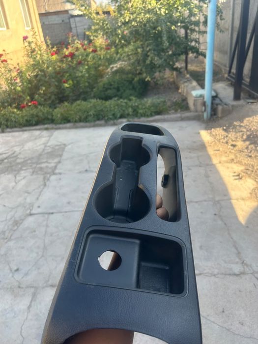 Прадаю плдлокотник бу