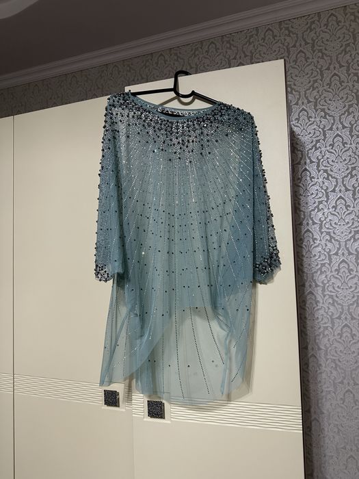 Платье продаю размер 50-52 надевалось один раз