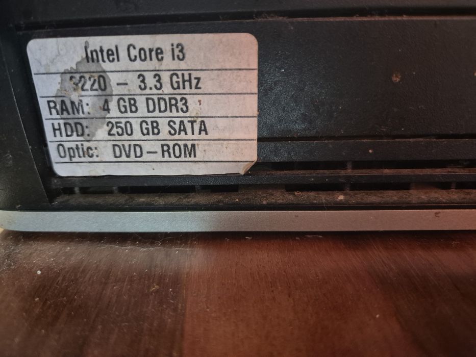 HP Compaq Desktop
Intel Core i3-3220 3.3 GHz