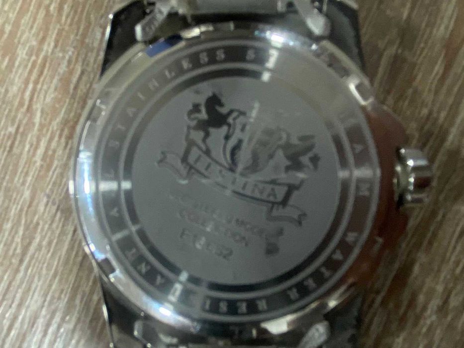 Продавам мъжки часовник FESTINA F16662