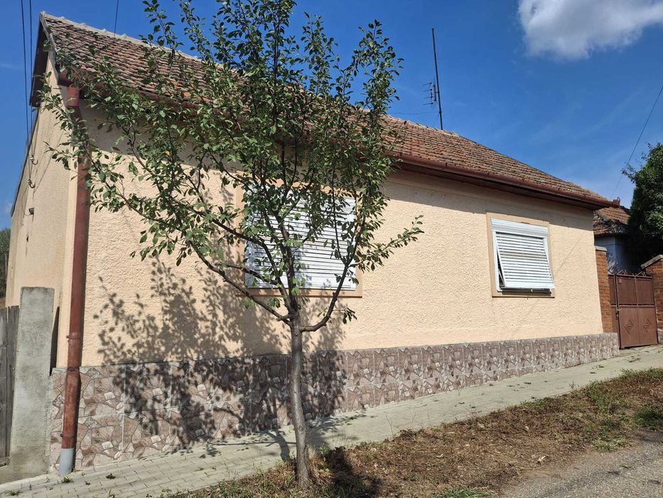 Casă de vânzare în Pâncota, jud. Arad